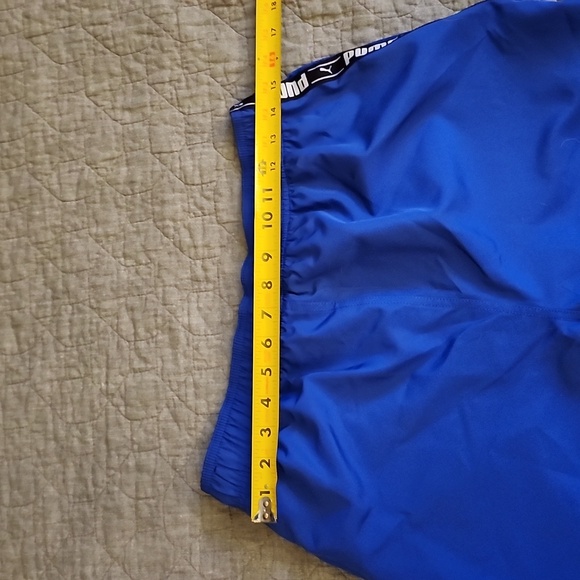 Puma Swim Trunk Size Medium - Picture 5 of 9